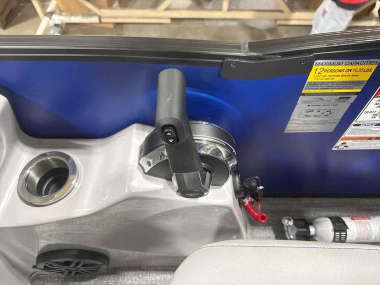 2026 Bennington 23LTFB - Blackout US-ETWS9046J526 [photo 15]